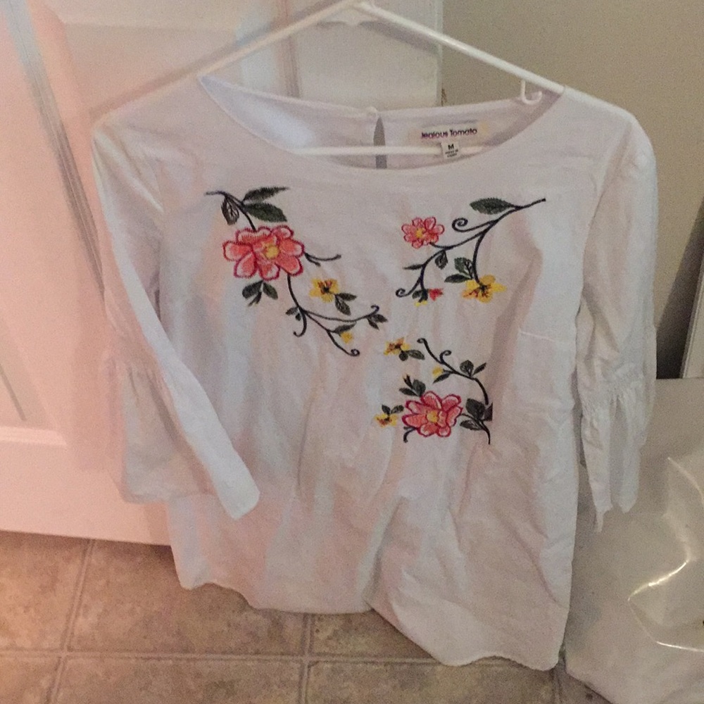 White Floral Bell Sleve Dress from Belk!